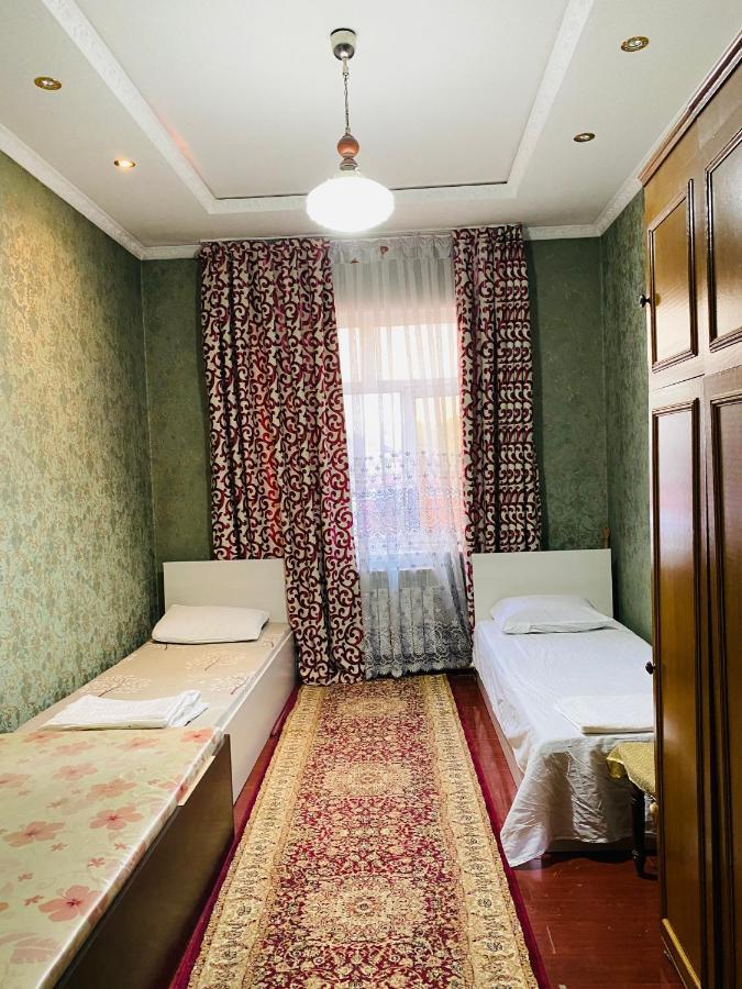 Vip Hostel Turkistan Eksteriør billede